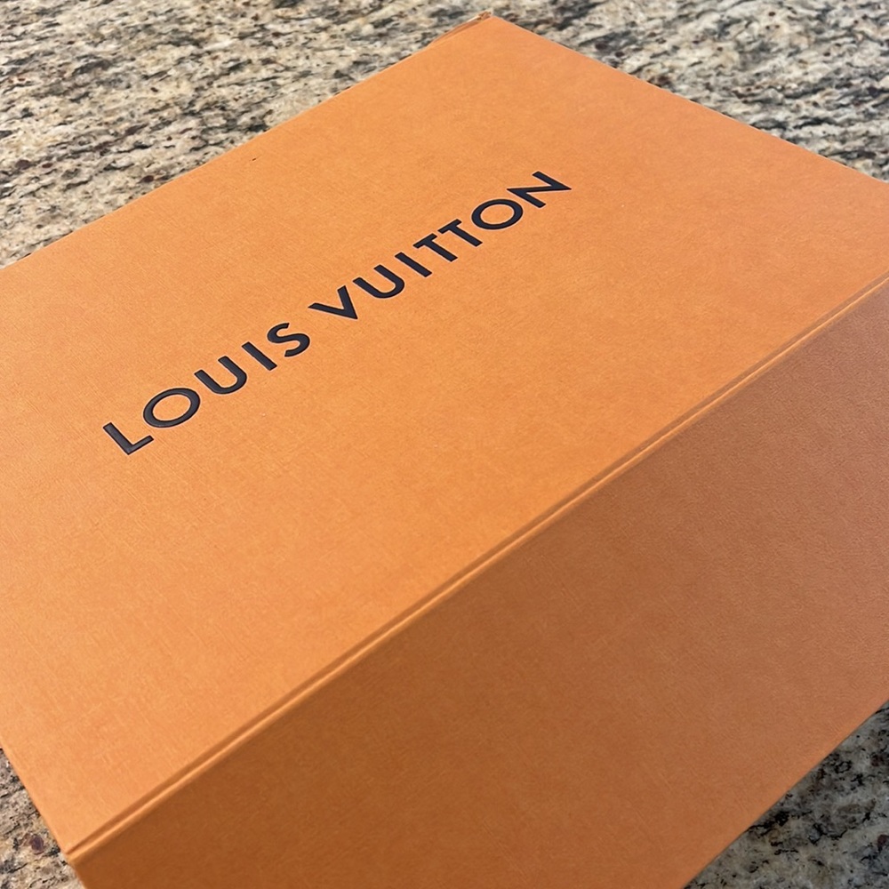 Louis viutton - Picture 2 of 3